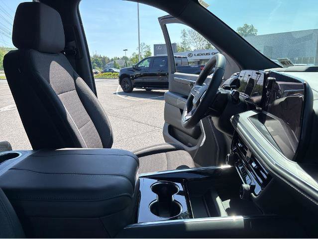 New 2026 Chevrolet Tahoe LS w/ LPO, Dark Essentials Package AWD/4WD image 16