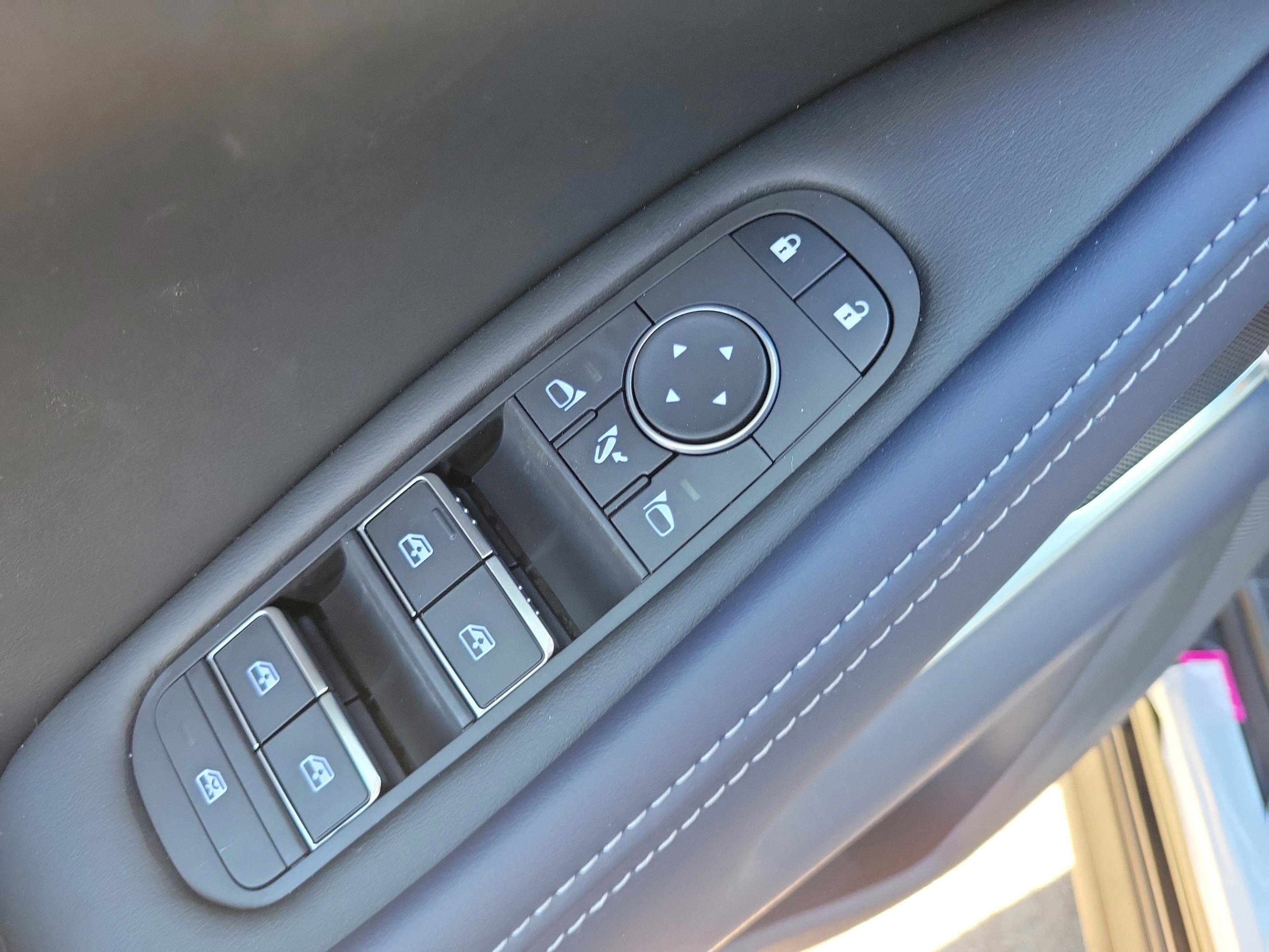 New 2026 INFINITI QX60 Sport w/ Dark Cargo Package image 23