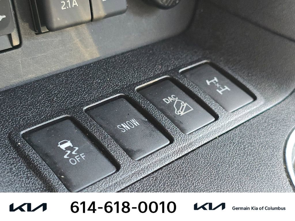 Used 2019 Toyota Highlander XLE image 33