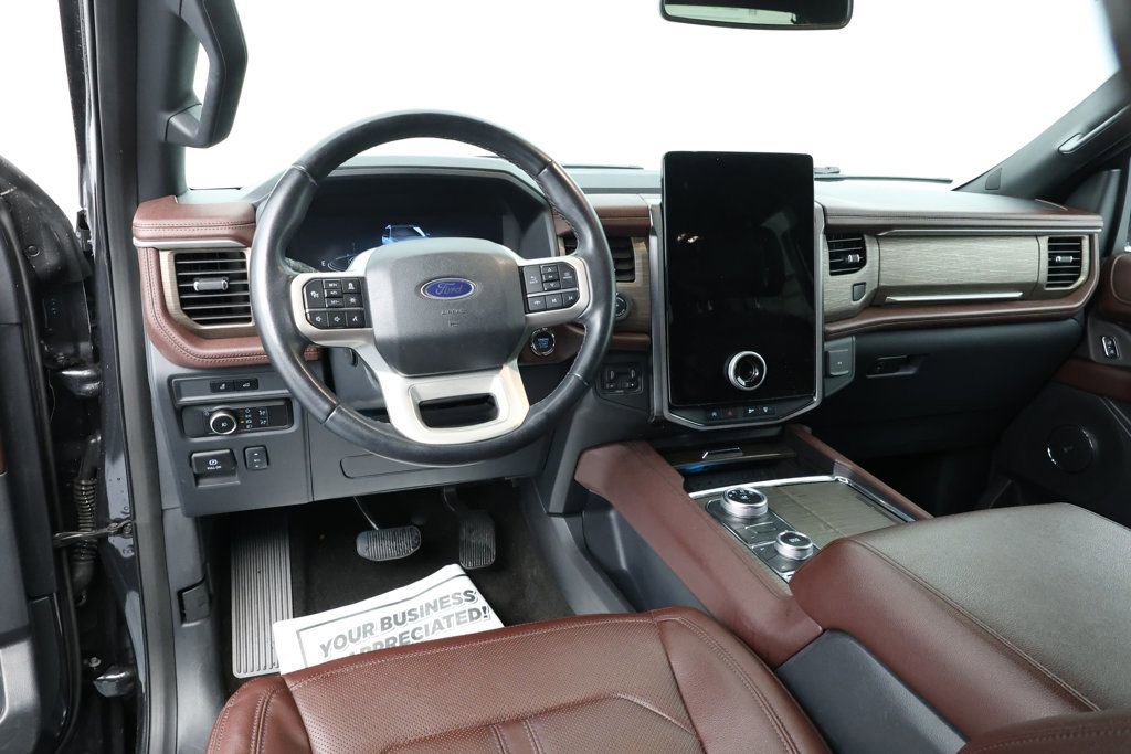 Used 2023 Ford Expedition Max Limited image 10