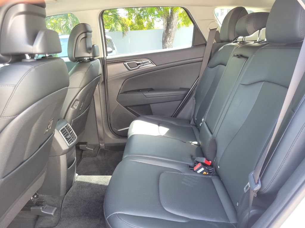 Certified 2024 Kia Sportage EX FWD image 12