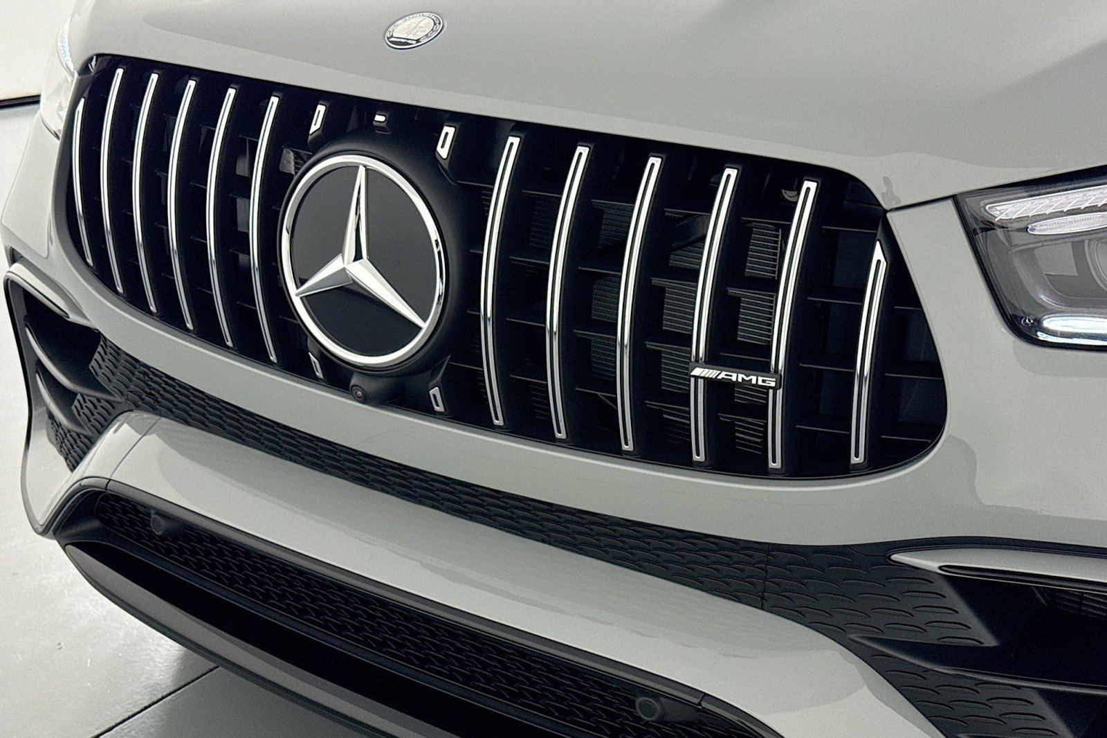 New 2026 Mercedes-Benz GLE 63 AMG S image 12