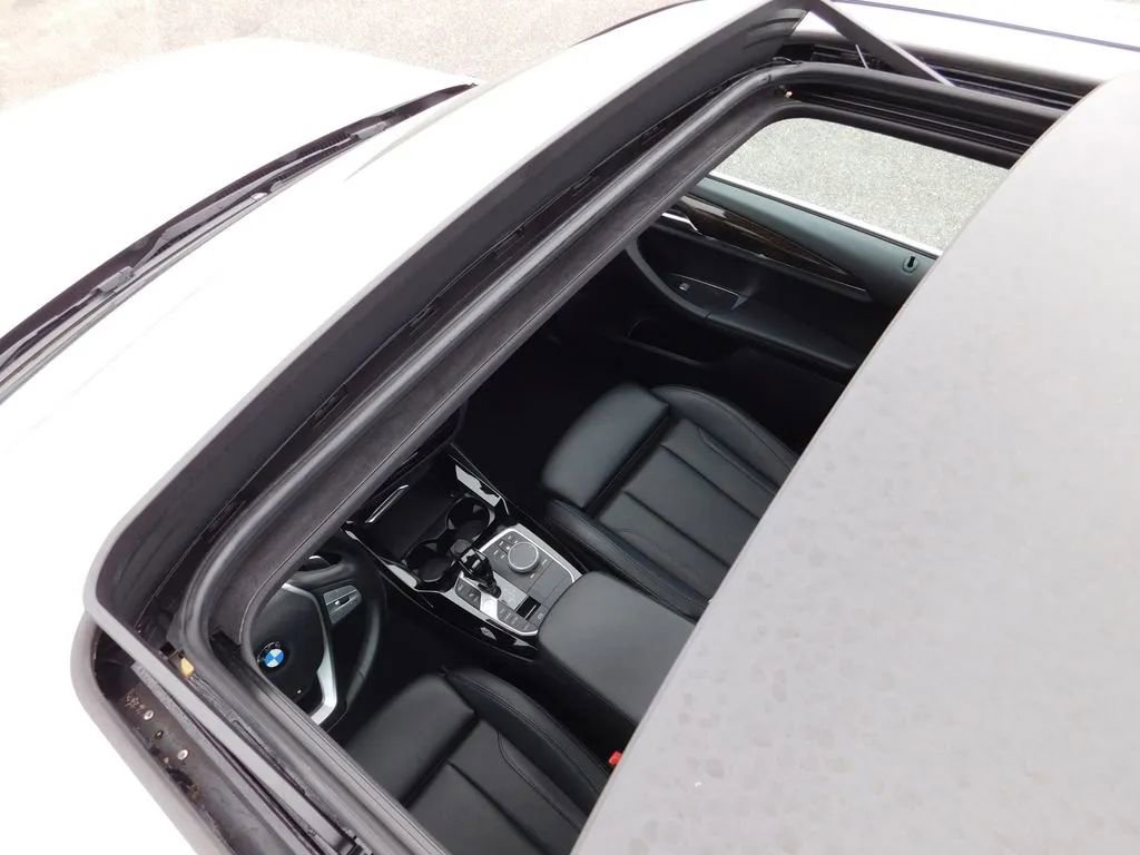 Used 2023 BMW X3 sDrive30i image 5