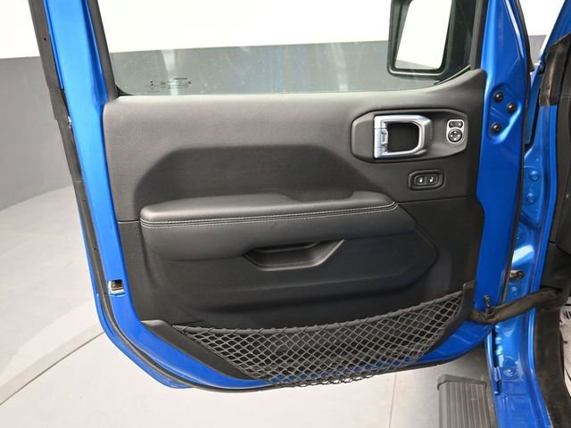 Used 2023 Jeep Wrangler Sahara image 13