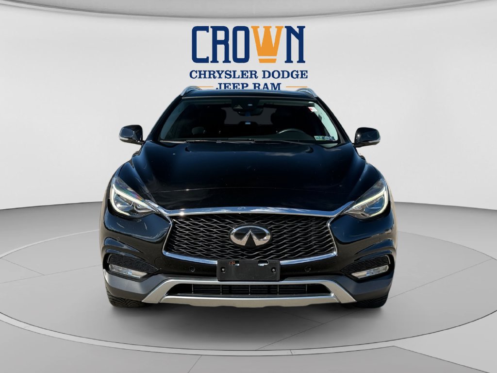 Used 2017 INFINITI QX30 Premium w/ Technology Package AWD/4WD image 8
