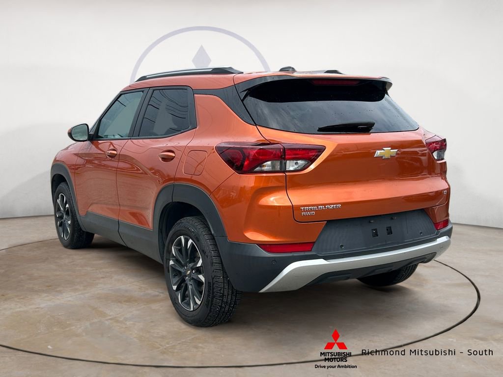 Used 2022 Chevrolet TrailBlazer LT w/ Convenience Package AWD/4WD image 5