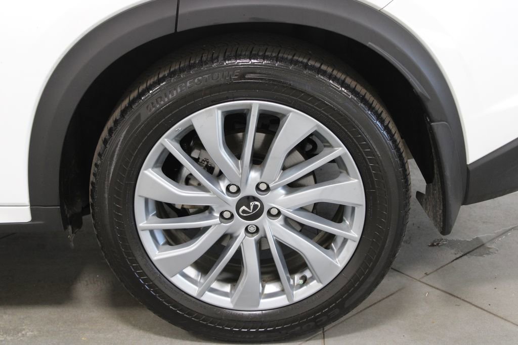 Used 2024 INFINITI QX50 Luxe image 16