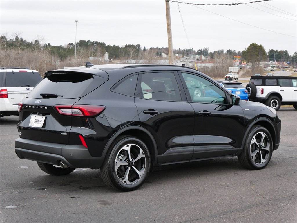 Used 2025 Ford Escape ST-Line Elite w/ Tech Pack #2 image 5
