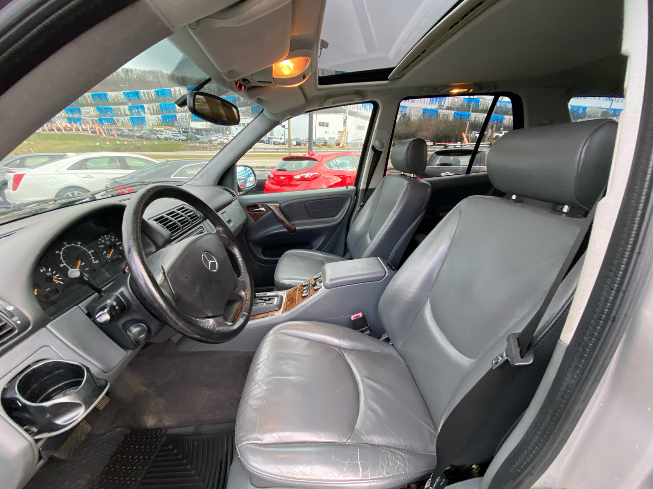 Used 1999 Mercedes-Benz ML 320 4MATIC image 12