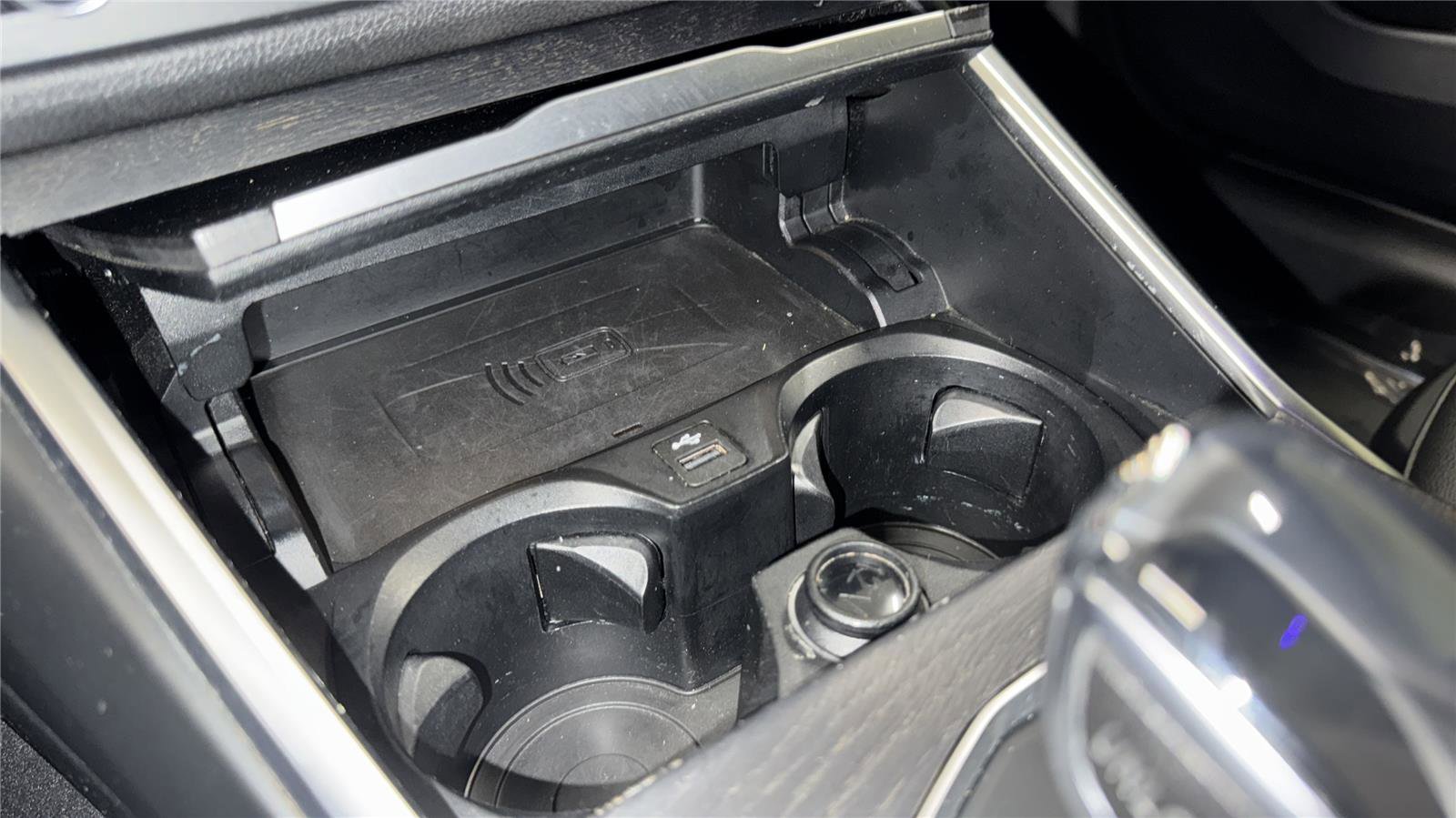 Used 2020 BMW 330i xDrive Sedan w/ Premium Package image 18