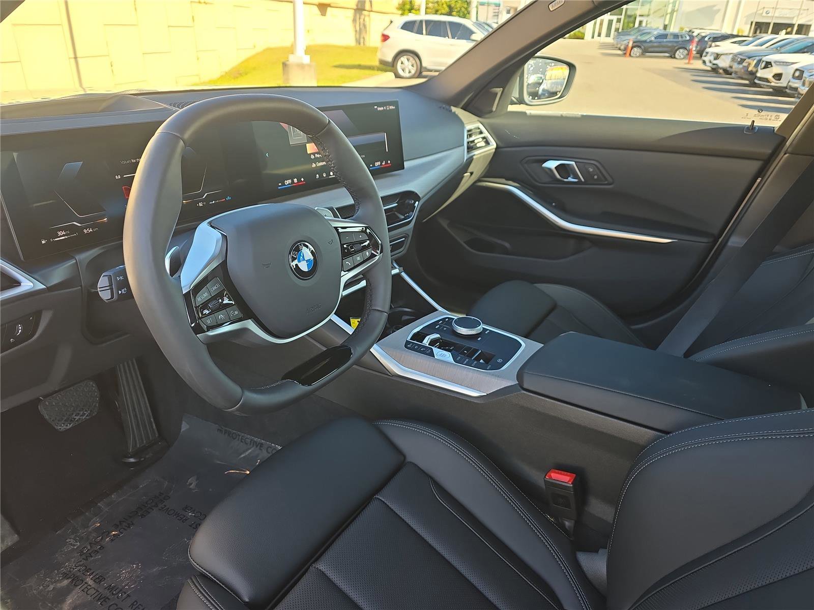 Used 2025 BMW 330i Sedan RWD image 14