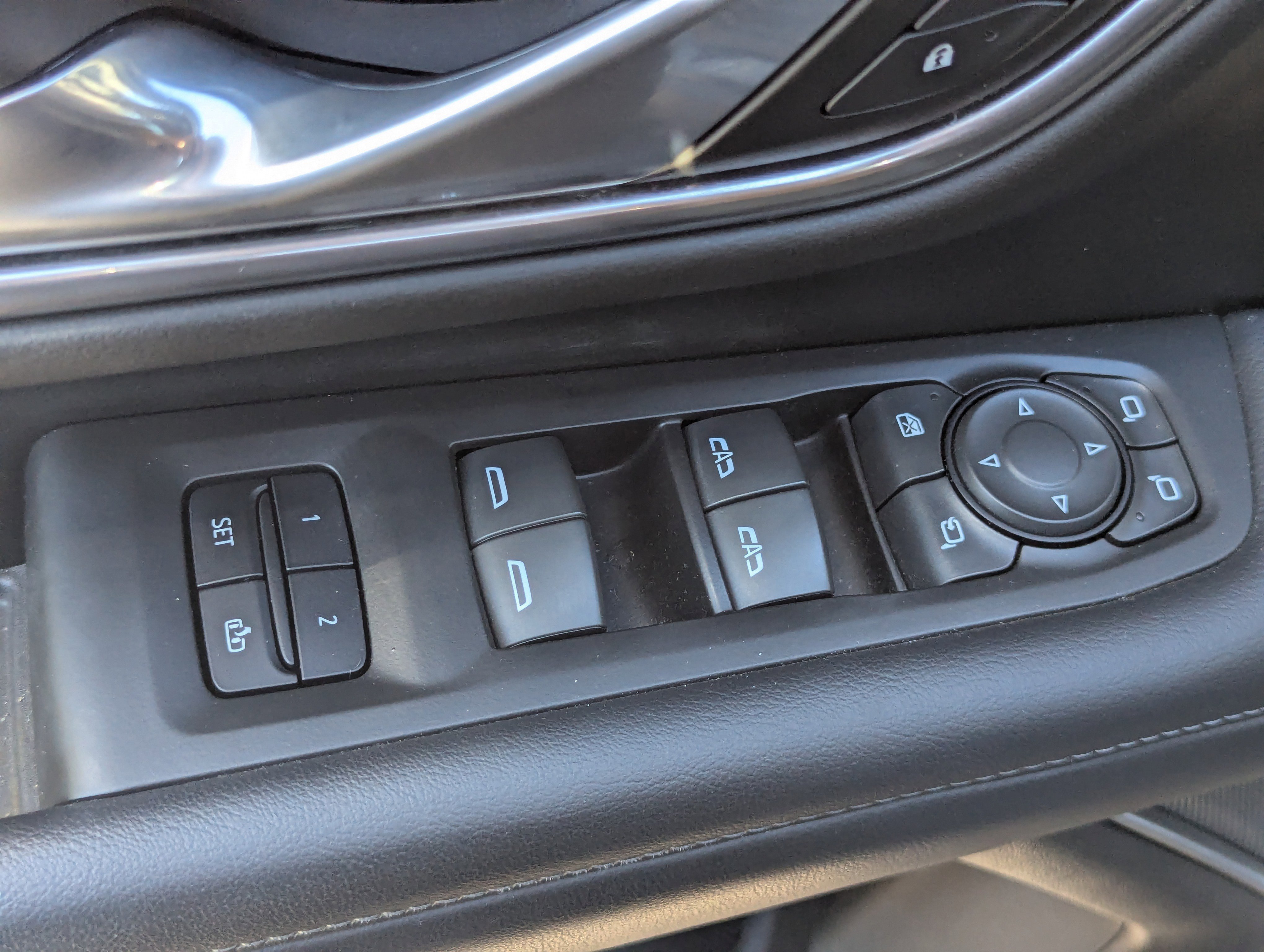 Used 2022 Chevrolet Tahoe Z71 w/ Luxury Package image 23