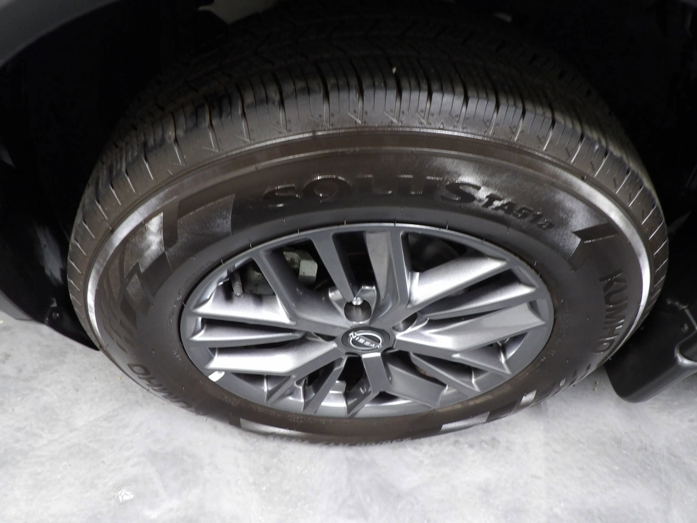 Used 2022 Nissan Rogue S AWD/4WD image 24