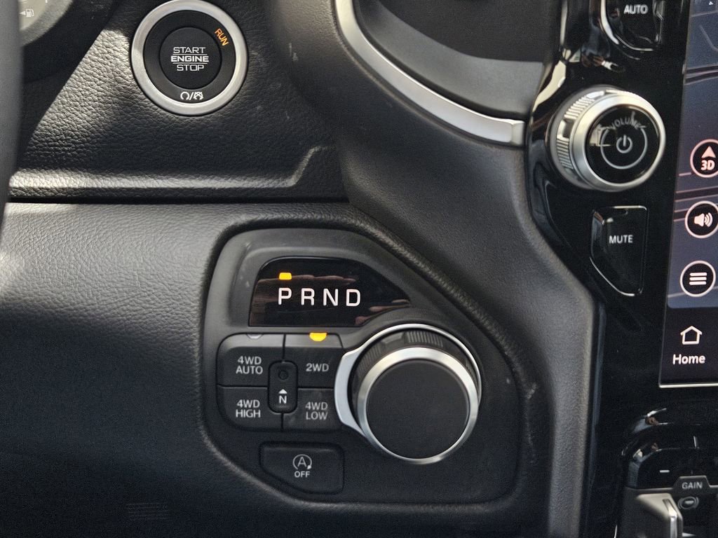 New 2026 RAM 1500 4x4 Crew Cab image 20