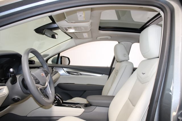 Certified 2023 Cadillac XT5 Premium Luxury AWD/4WD image 8