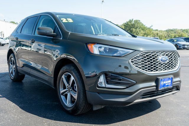 Used 2023 Ford Edge SEL w/ Convenience Package AWD/4WD image 4