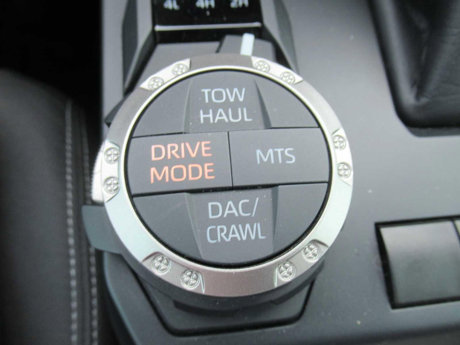 Used 2024 Toyota Tacoma TRD Off-Road image 34