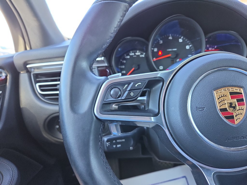 Used 2021 Porsche Macan AWD/4WD image 22