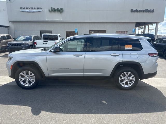 Certified 2022 Jeep Grand Cherokee L Limited AWD/4WD image 2