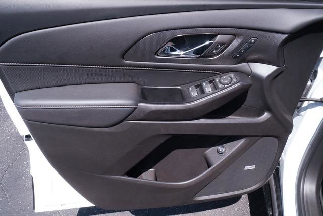 Used 2023 Chevrolet Traverse Premier w/ Redline Edition FWD image 11