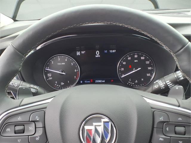 Used 2023 Buick Envision Essence image 18