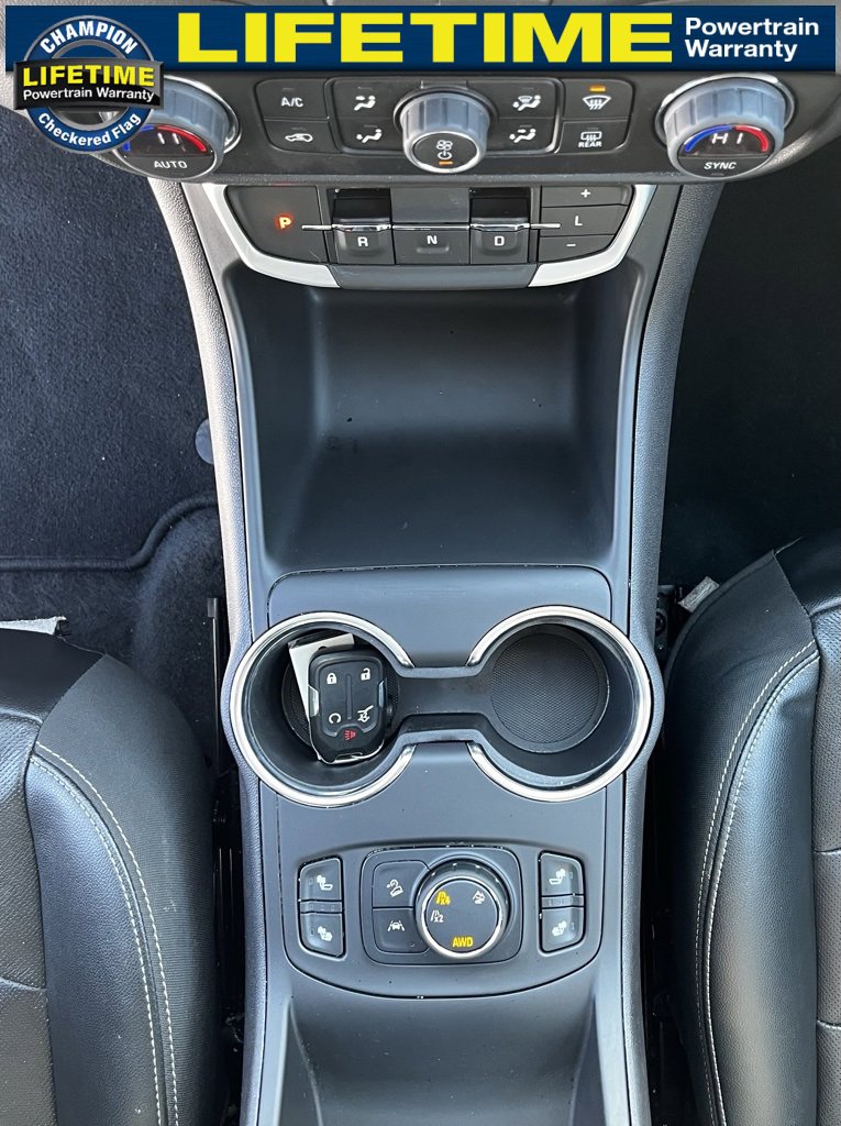 Used 2024 GMC Terrain SLT image 27