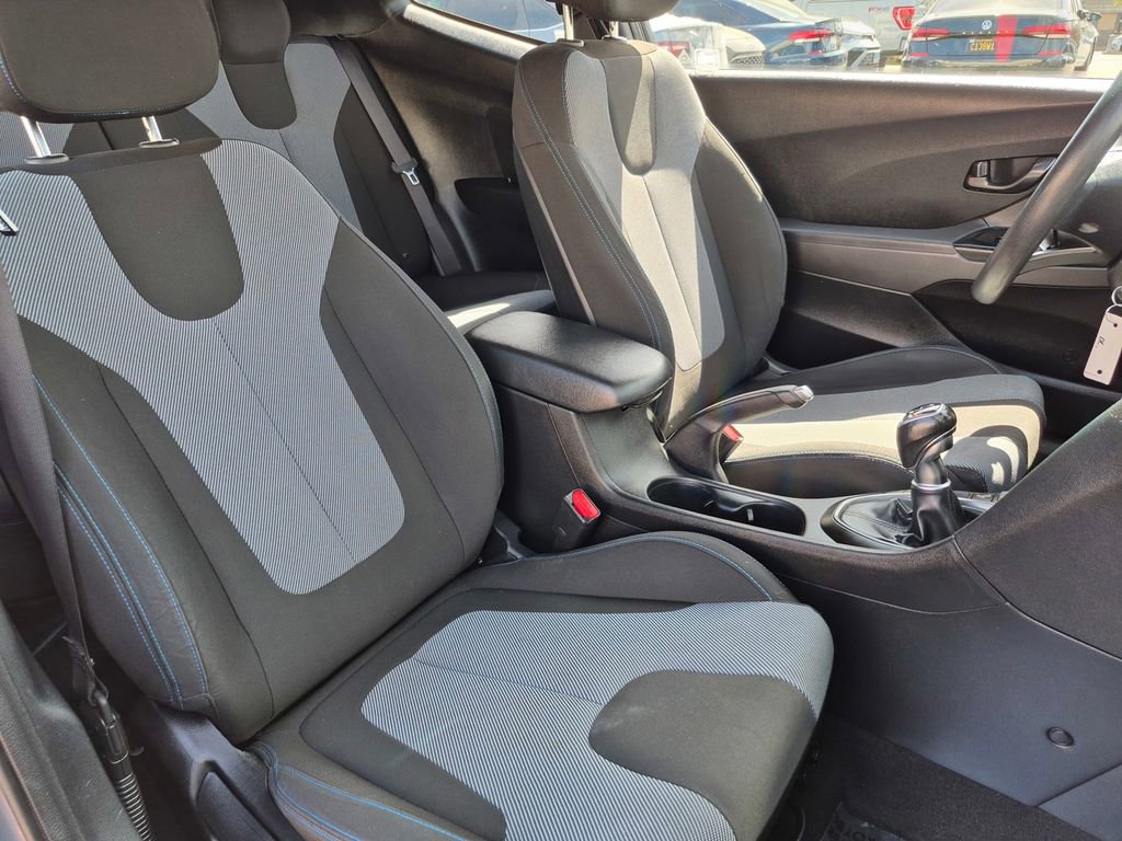 Used 2019 Hyundai Veloster 2.0 image 36