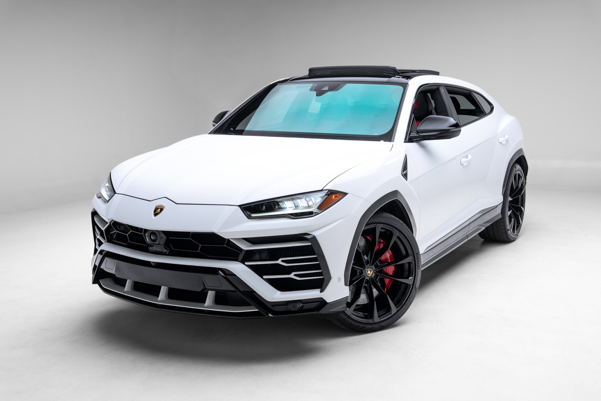 Used 2021 Lamborghini Urus AWD/4WD image 19
