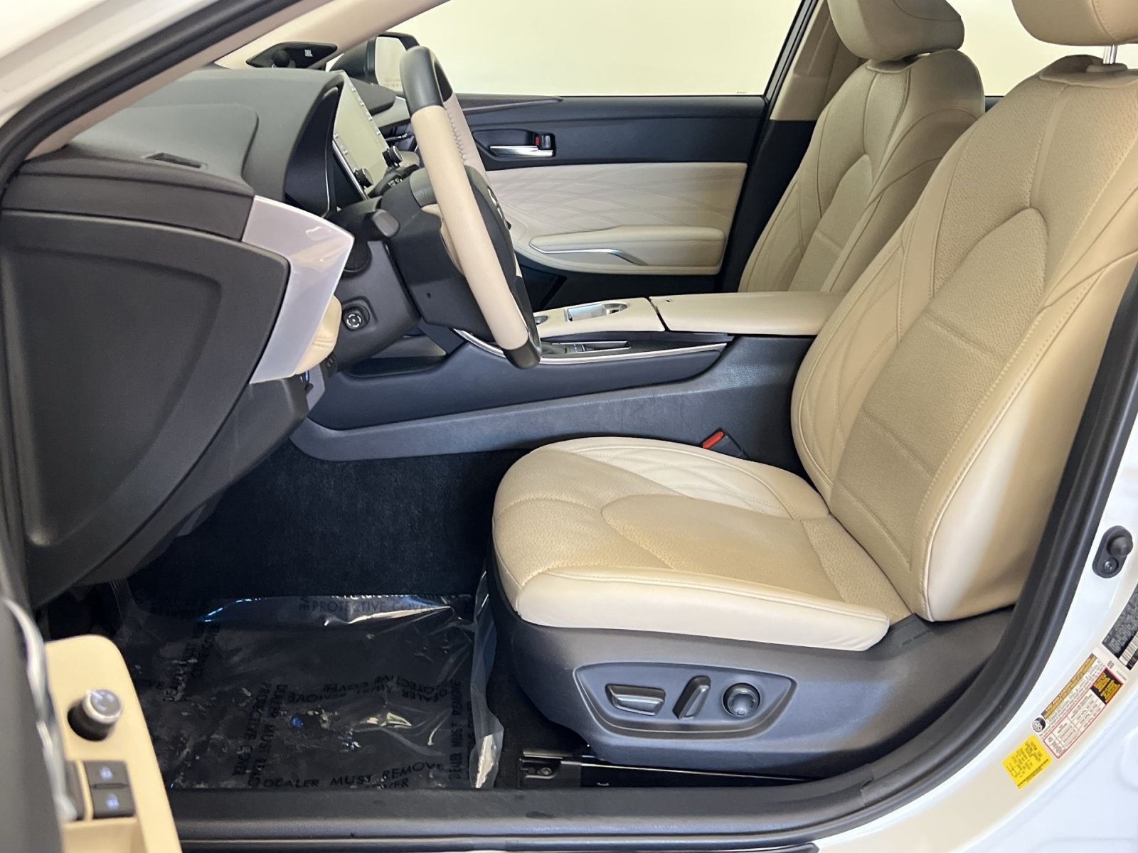 Used 2020 Toyota Avalon Limited w/ Advanced Safety Package FWD image 12