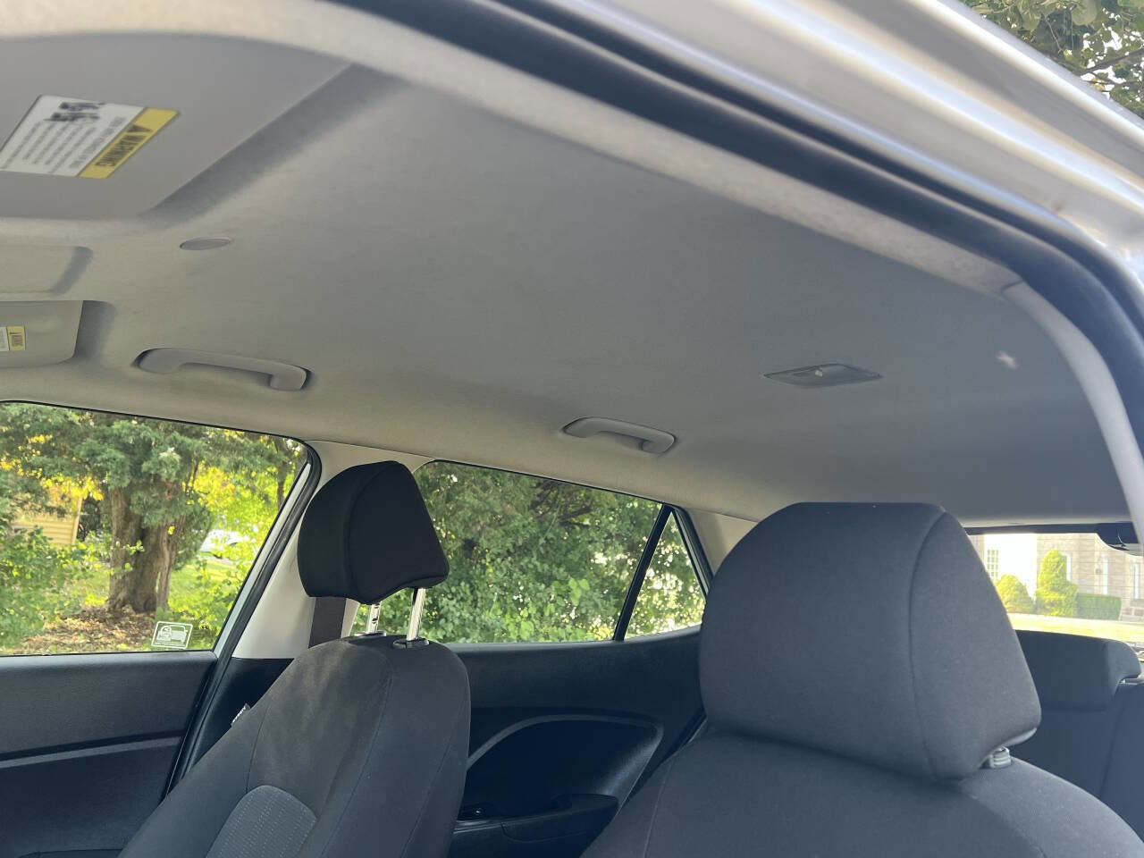 Used 2020 Hyundai Venue SE image 18