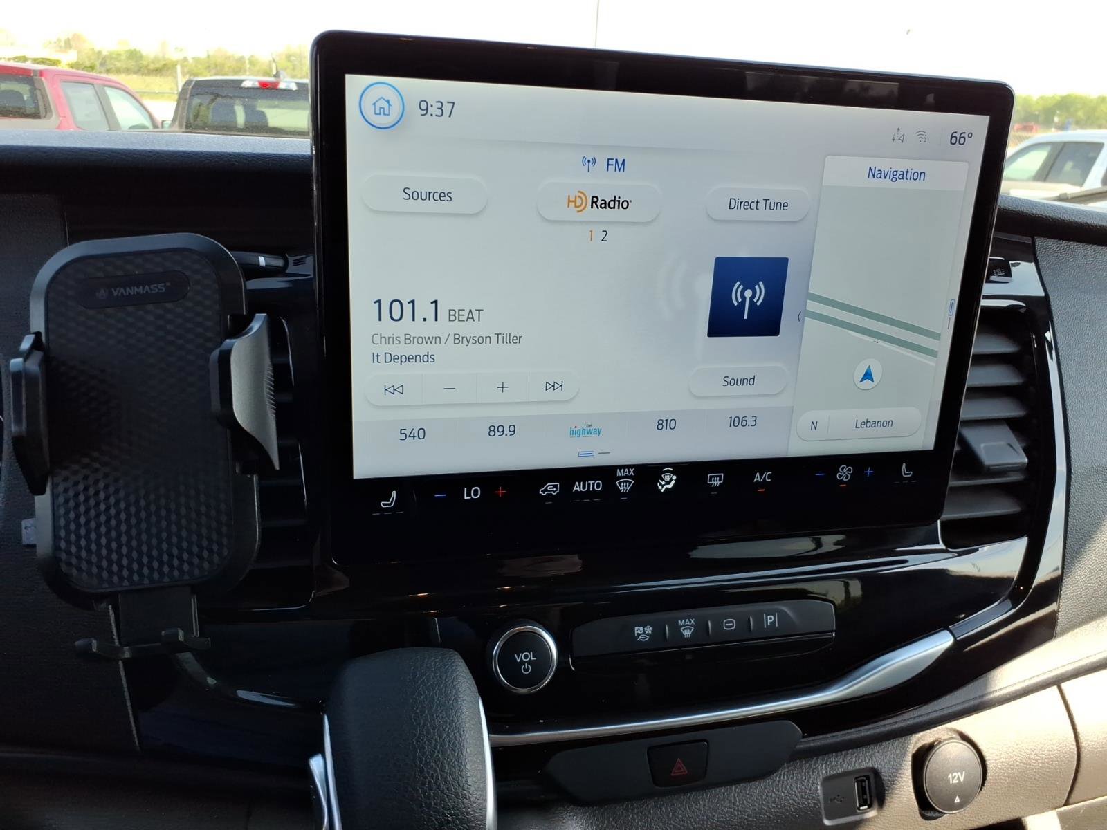 Used 2024 Ford Transit 350 XLT image 19