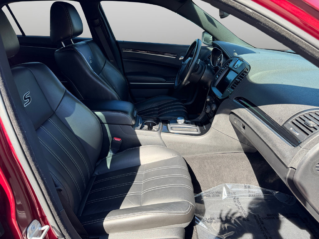 Used 2021 Chrysler 300 S RWD image 16