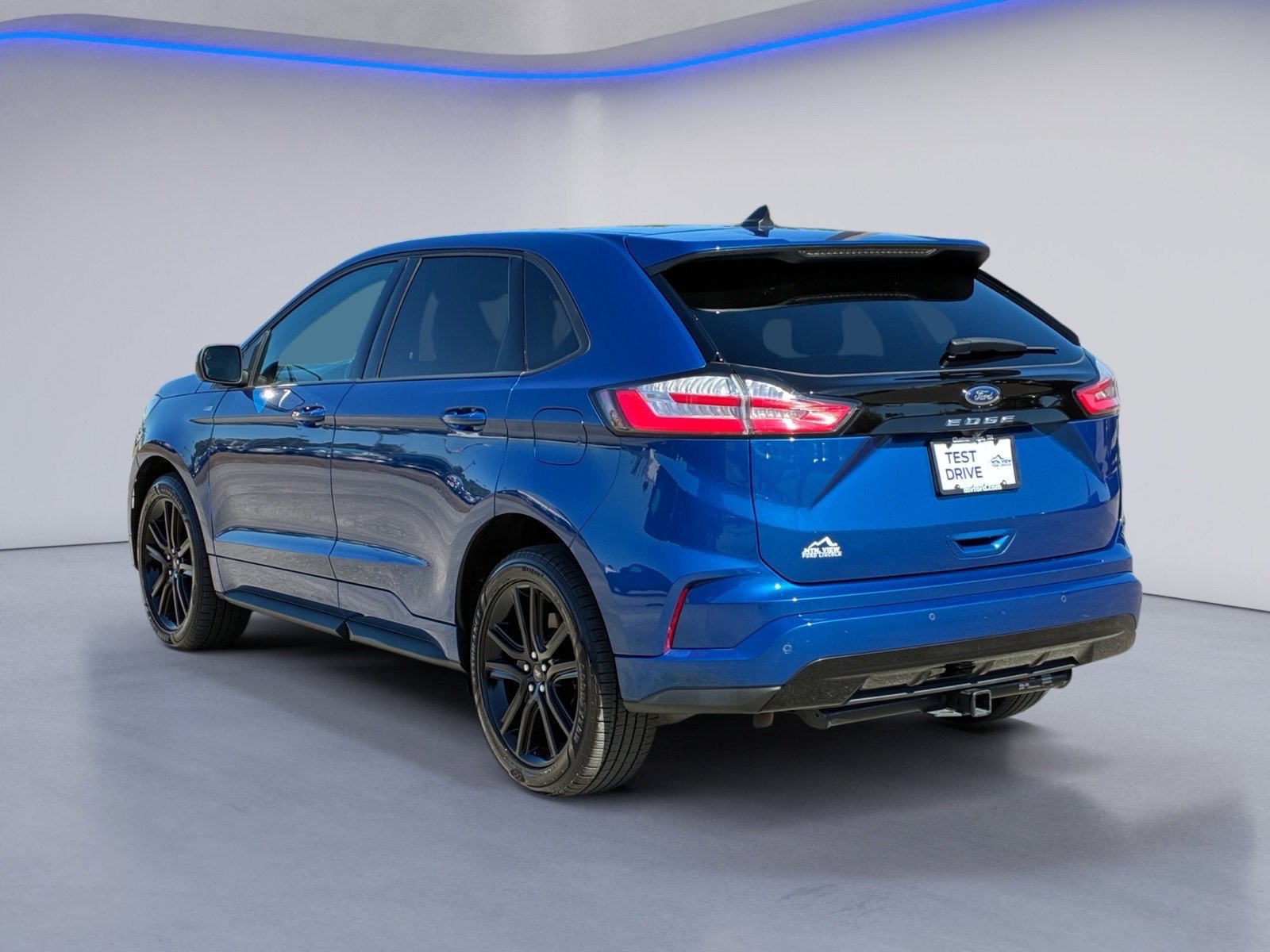 Certified 2024 Ford Edge ST-Line w/ Cargo Accessory Package AWD/4WD image 6