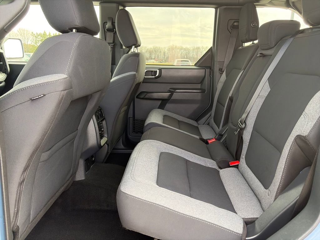Used 2025 Ford Bronco Big Bend image 38