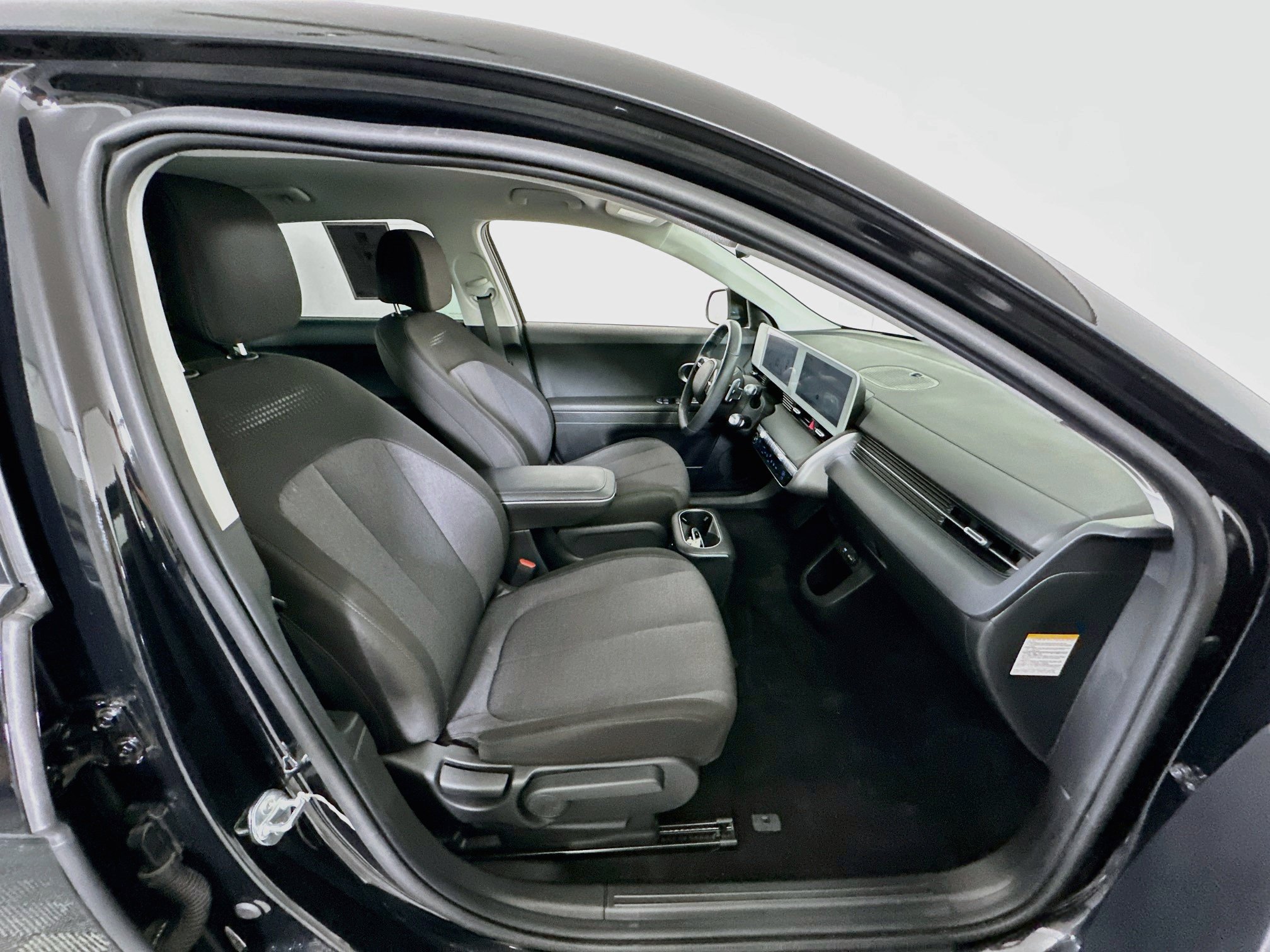 Used 2024 Hyundai Ioniq 5 SEL RWD image 33
