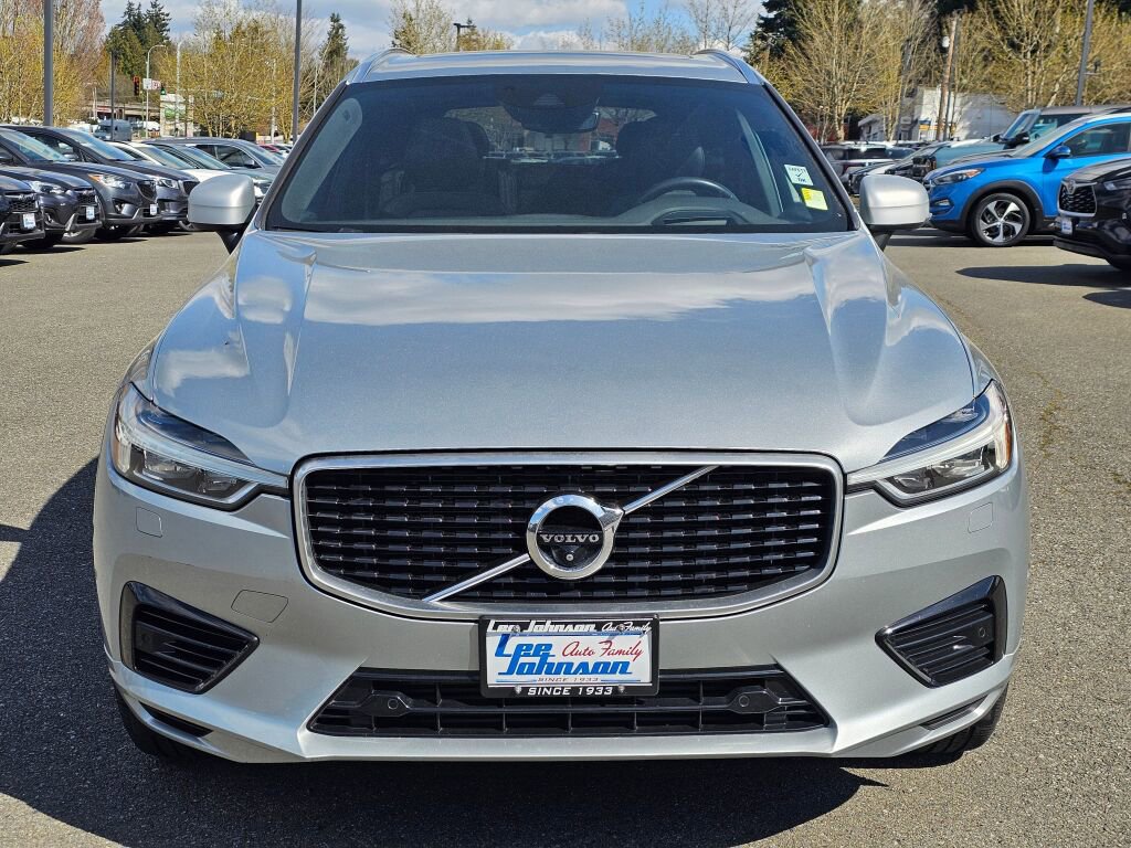 Used 2018 Volvo XC60 T8 R-Design w/ Convenience Package image 2