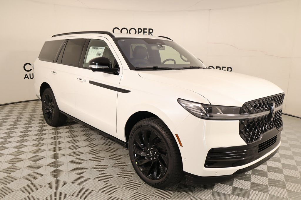 New 2025 Lincoln Navigator Reserve w/ Jet Appearance Package