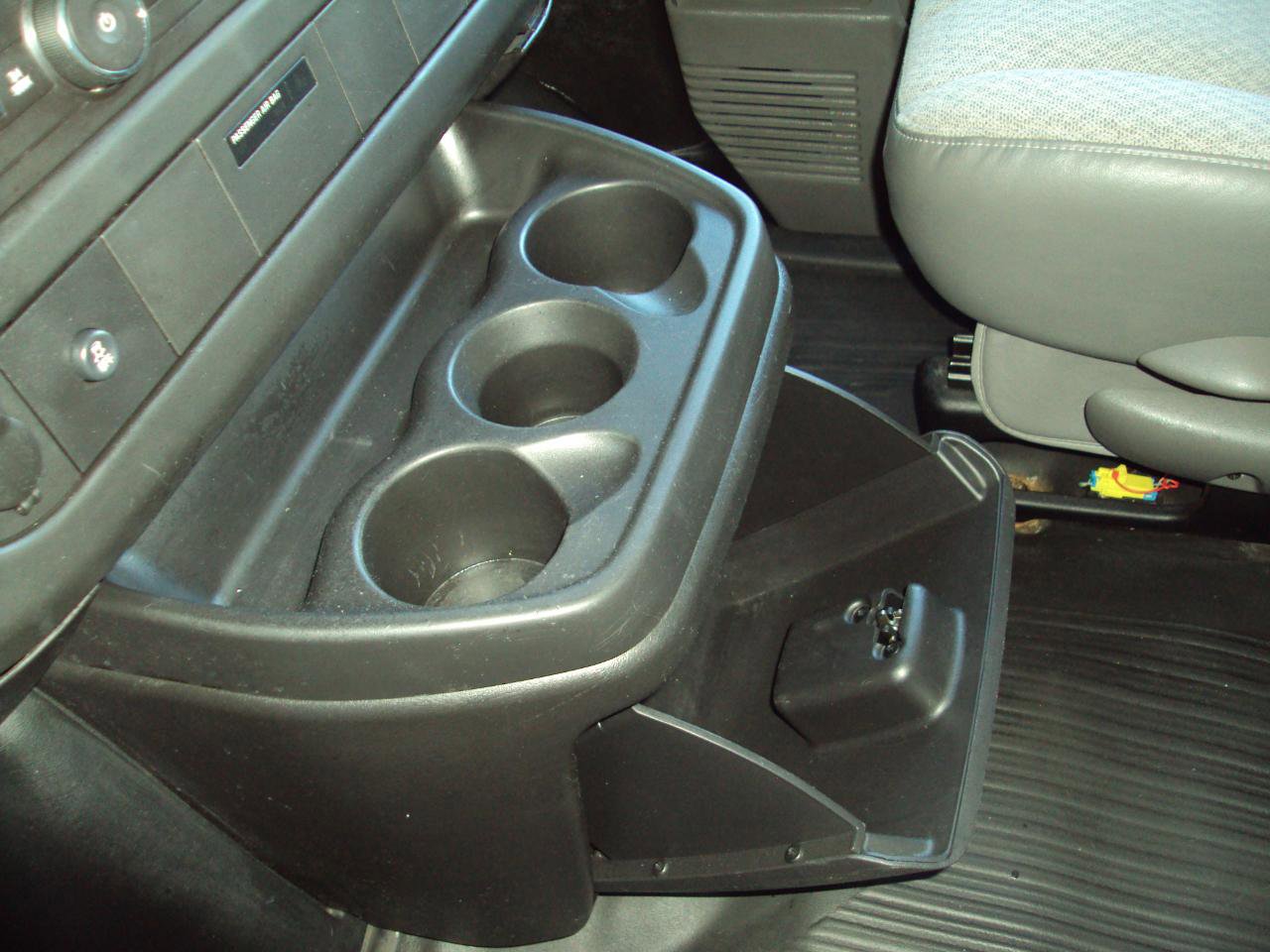 Used 2014 Chevrolet Express 1500 AWD image 24