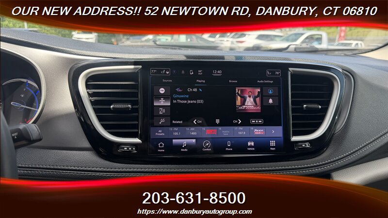 Used 2022 Chrysler Pacifica Touring-L FWD image 22