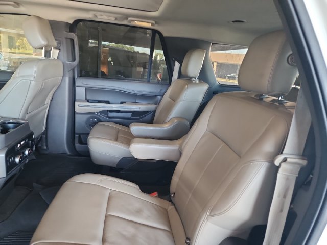 Used 2020 Ford Expedition Max XLT w/ Equipment Group 202A RWD image 20