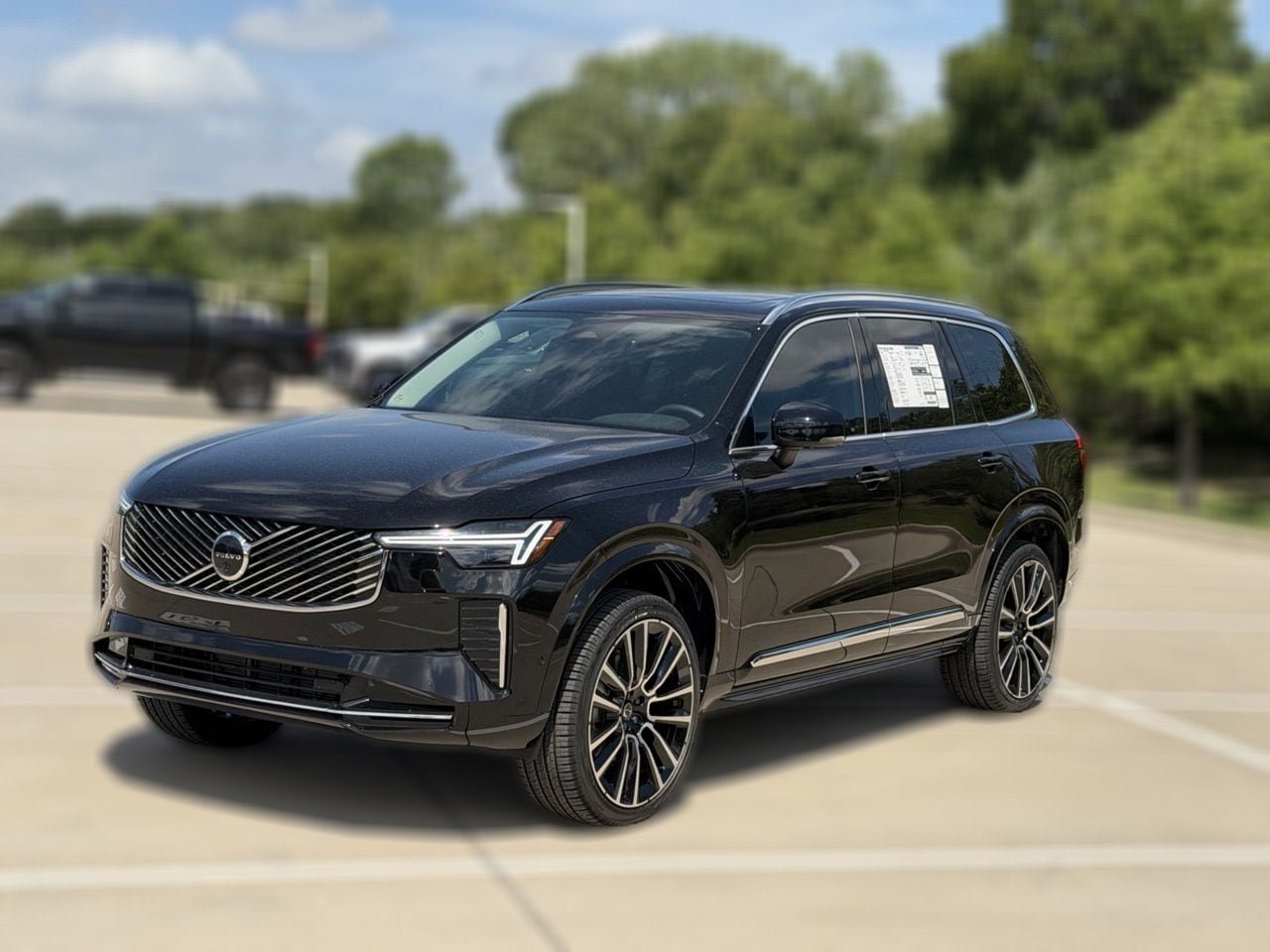 New 2026 Volvo XC90 B5 Plus w/ Protection Package Premier AWD/4WD image 3