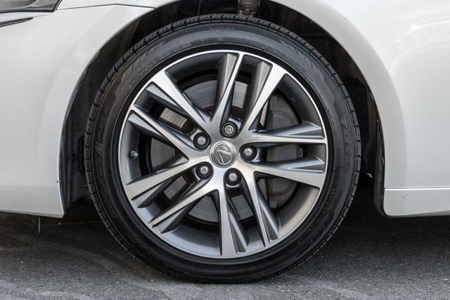 Used 2019 Lexus IS 300 image 14