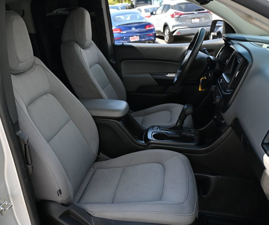 Used 2020 Chevrolet Colorado W/T RWD image 11