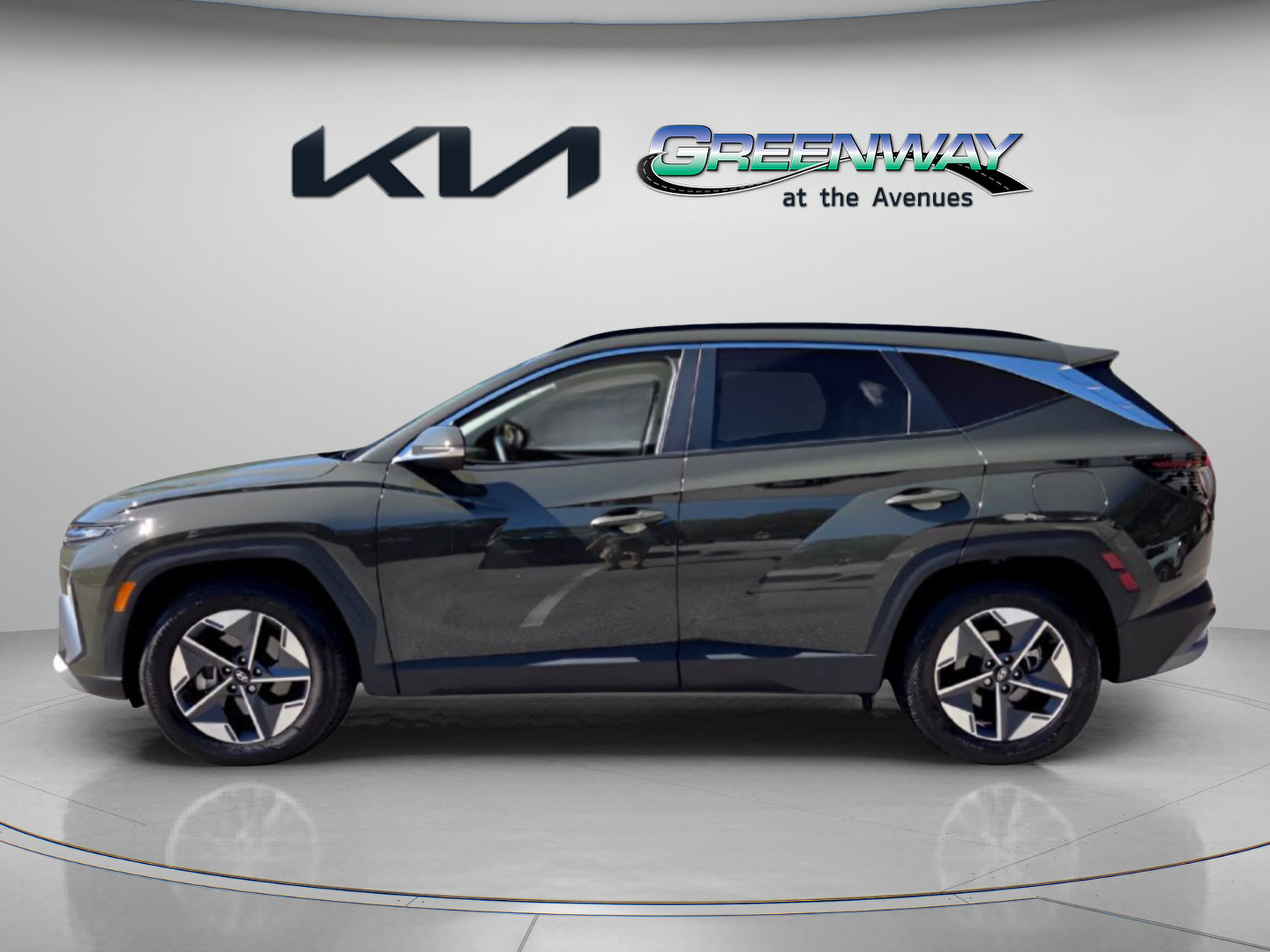 Used 2025 Hyundai Tucson SEL FWD image 4