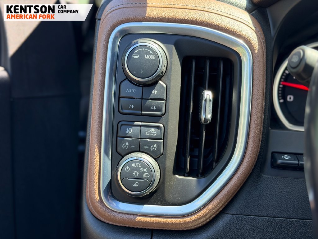 Used 2020 Chevrolet Silverado 3500 High Country w/ Z71 Off-Road Package AWD/4WD image 17