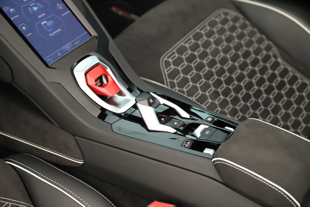 Used 2022 Lamborghini Huracan EVO image 17