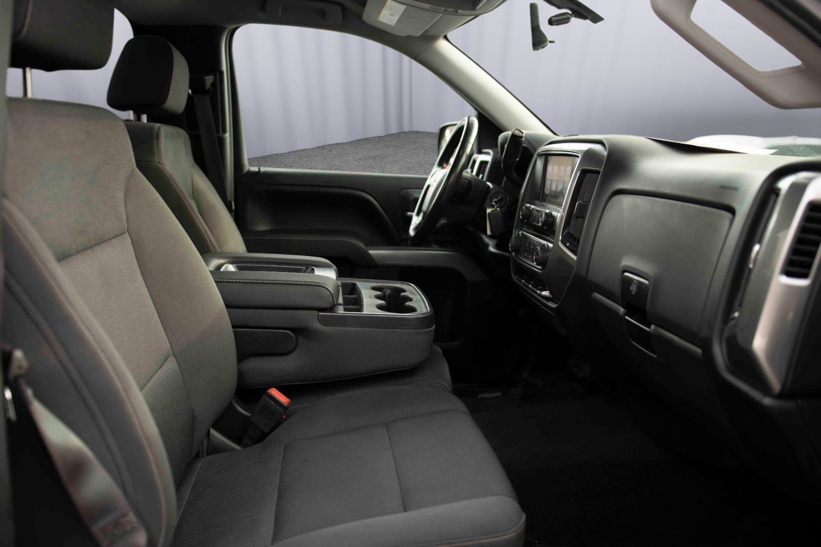 Used 2017 Chevrolet Silverado 1500 LT w/ Snow Plow Prep Package image 12