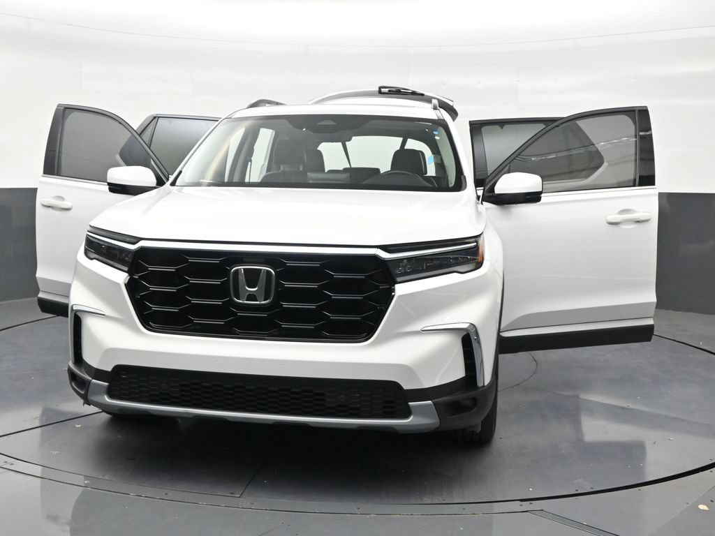 Used 2024 Honda Pilot Touring image 33