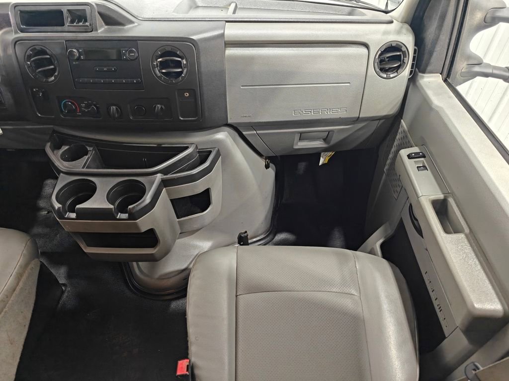 Used 2018 Ford E-350 and Econoline 350 Super Duty w/ Power Windows & Locks Group RWD image 28