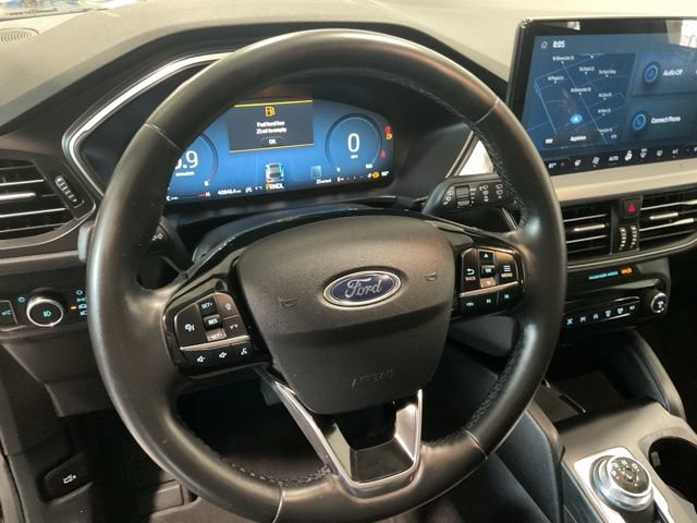 Used 2024 Ford Escape Platinum AWD/4WD image 17